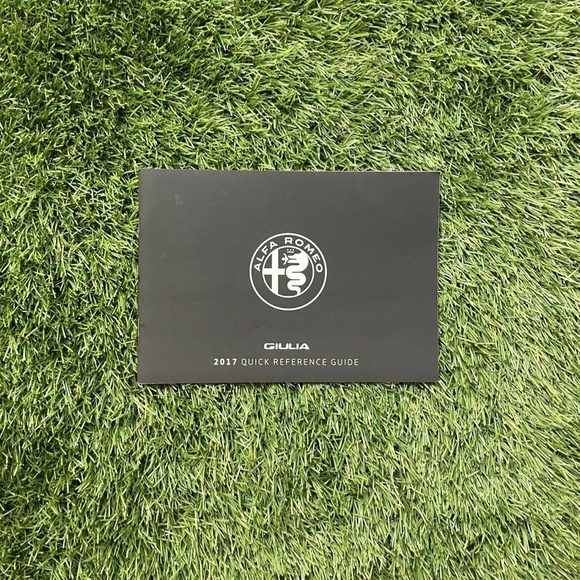 2017 Alfa Romeo GIULIA Sedan Owners Manual (TI, Quadrifoglio Verde, Base) - Picture 4 of 10